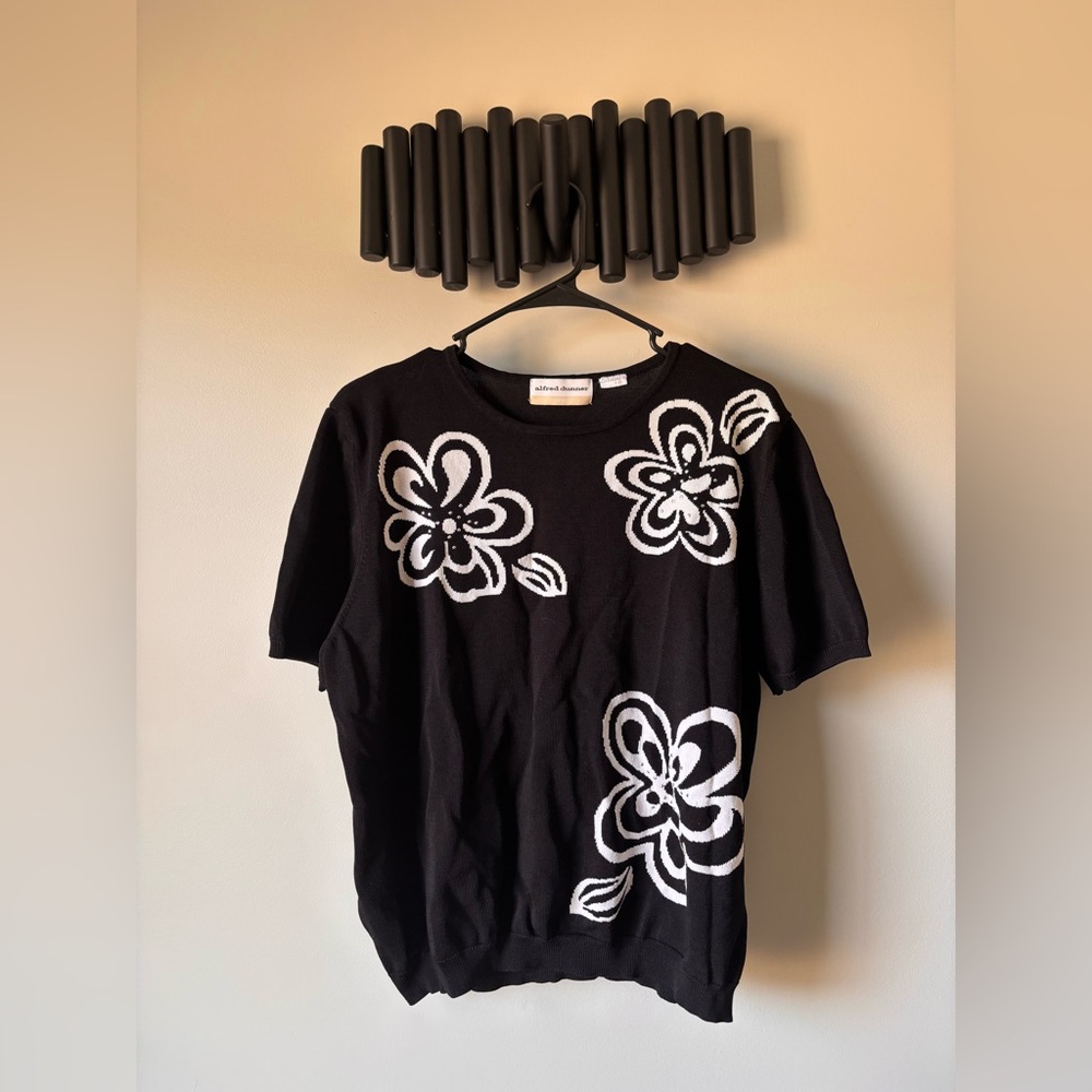 Alfred Dunner Black Sweater Top with White Floral